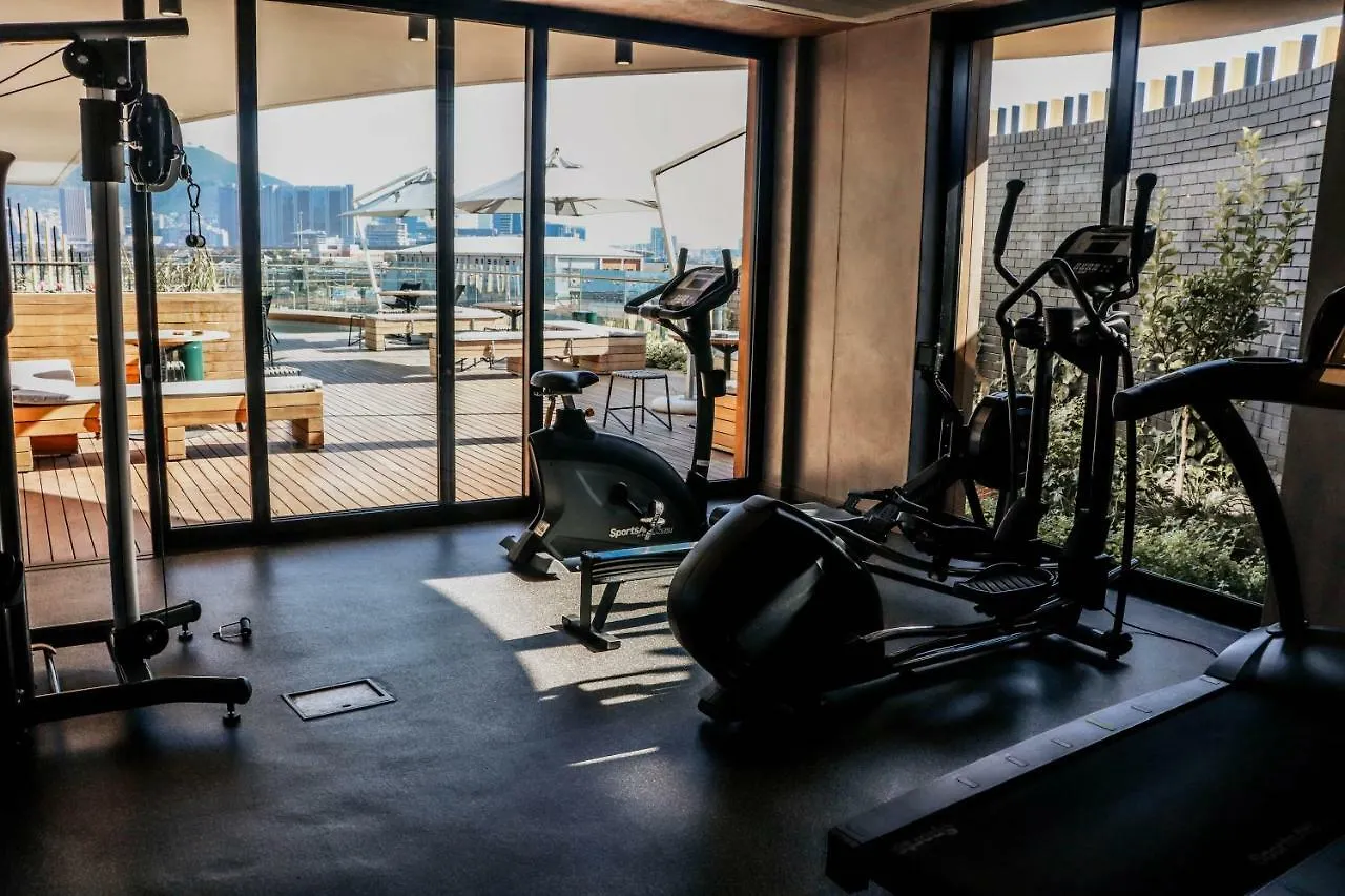 Wex1 - Modern, Iconic, Pool, Gym, Wifi, Secure Parking Apartment Cape Town