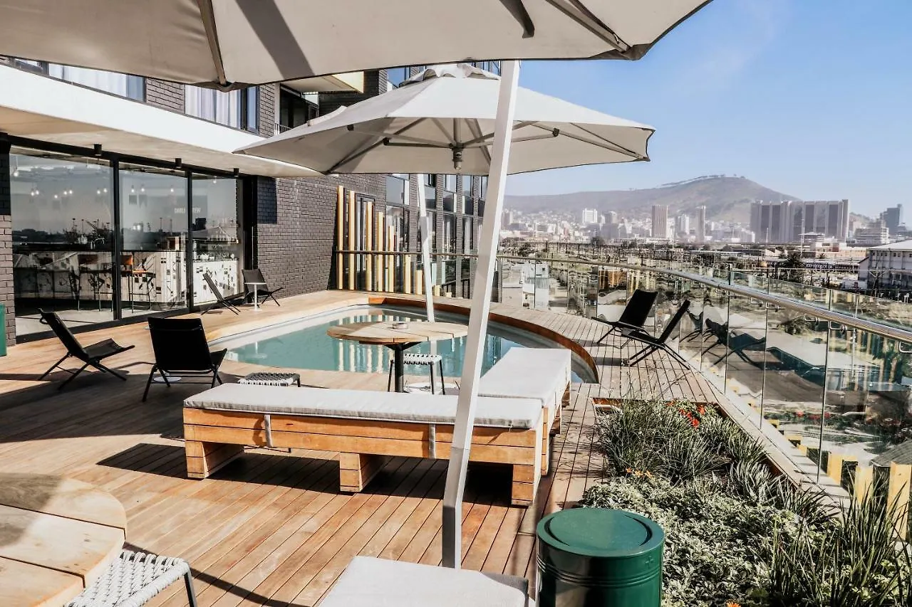 Wex1 - Modern, Iconic, Pool, Gym, Wifi, Secure Parking Apartment Cape Town