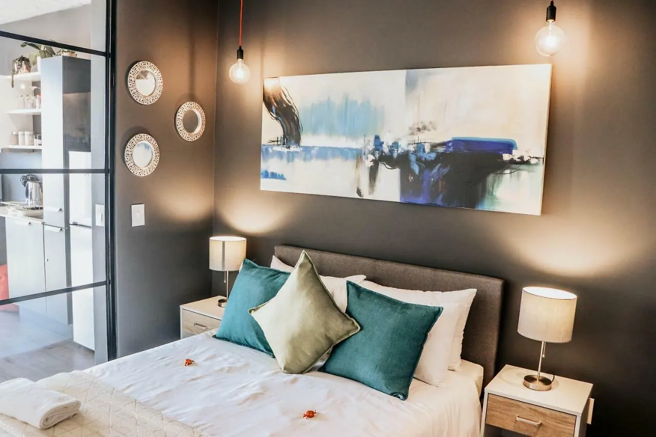 Wex1 - Modern, Iconic, Pool, Gym, Wifi, Secure Parking Apartment Cape Town South Africa