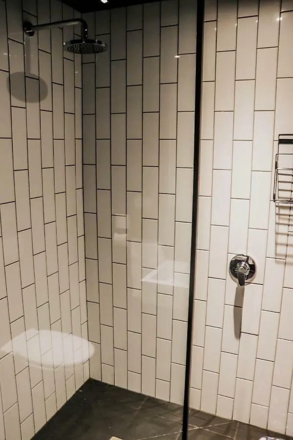 Wex1 - Modern, Iconic, Pool, Gym, Wifi, Secure Parking Apartment Cape Town South Africa
